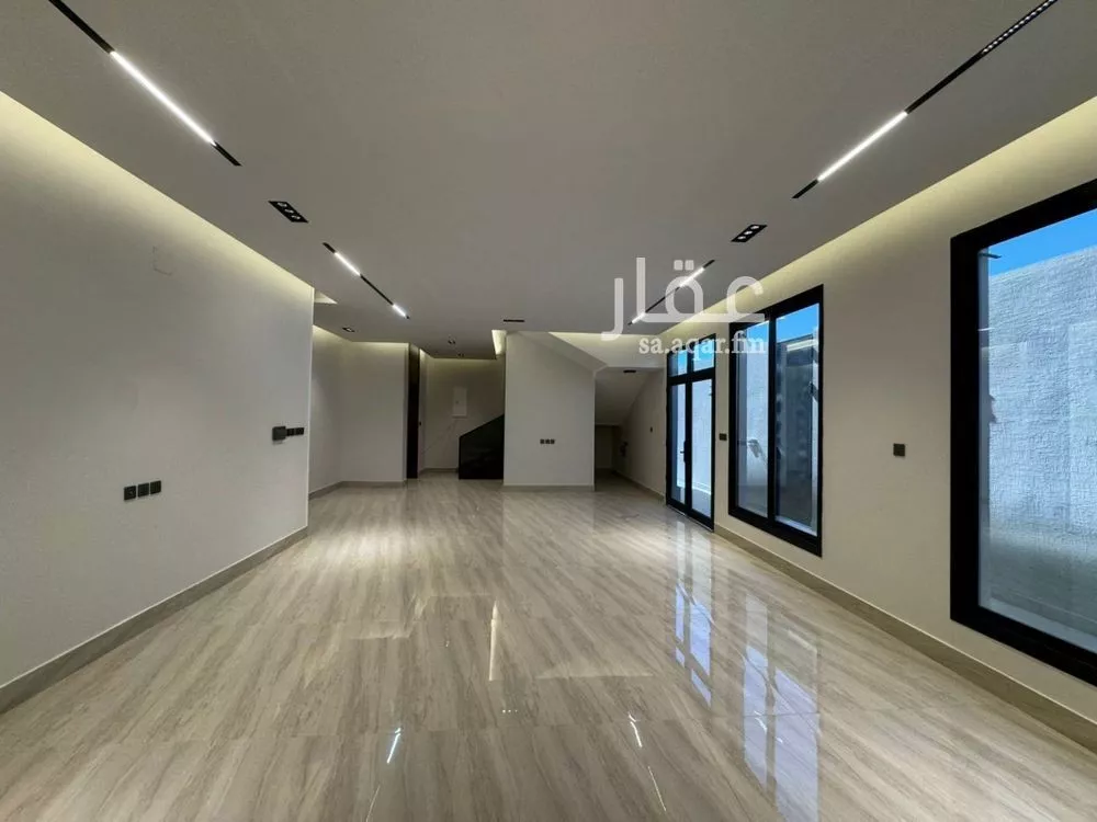 5 bedroom villa in Al Rimal 17