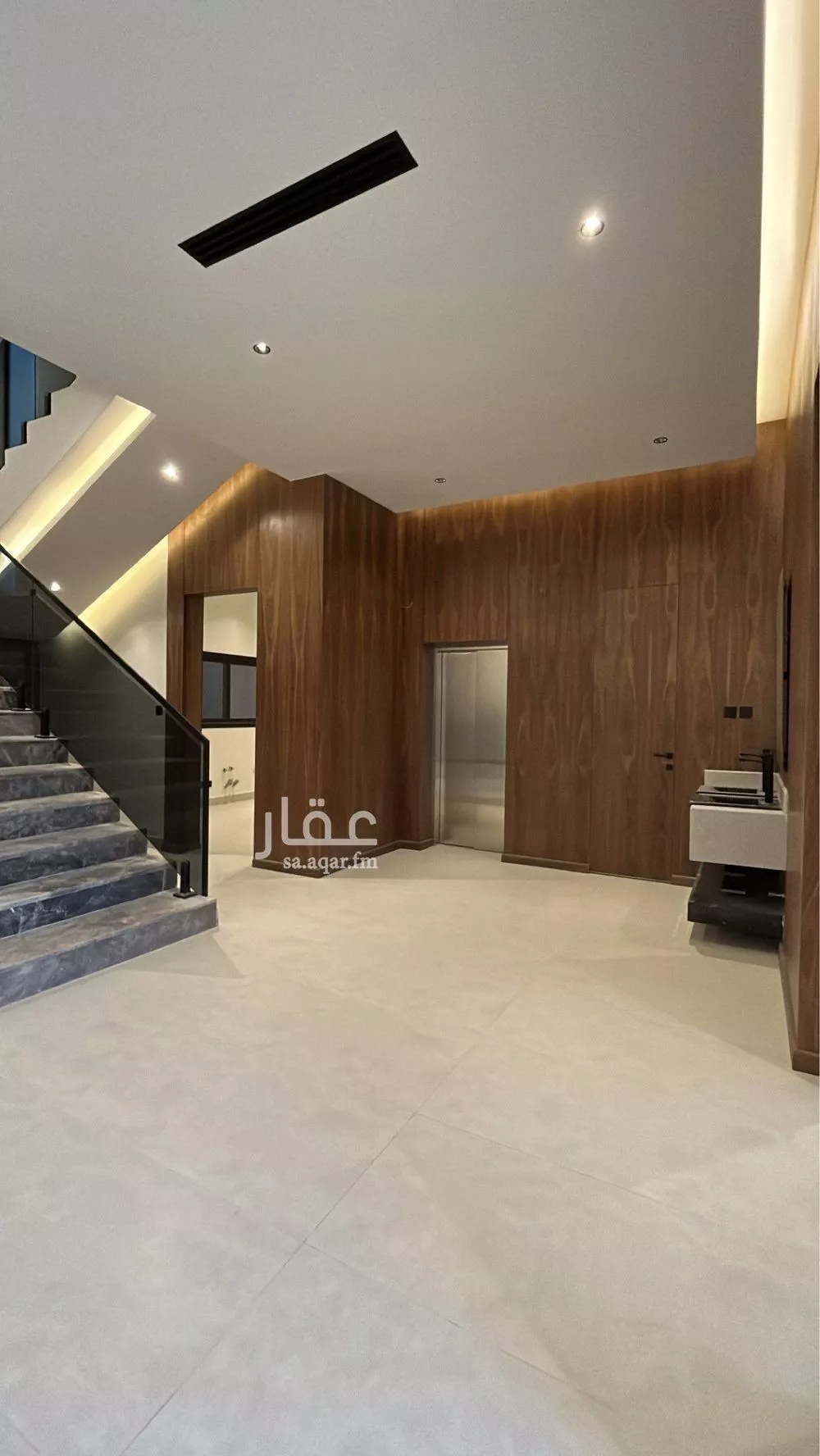 فيلا 6 غرف في النرجس 10