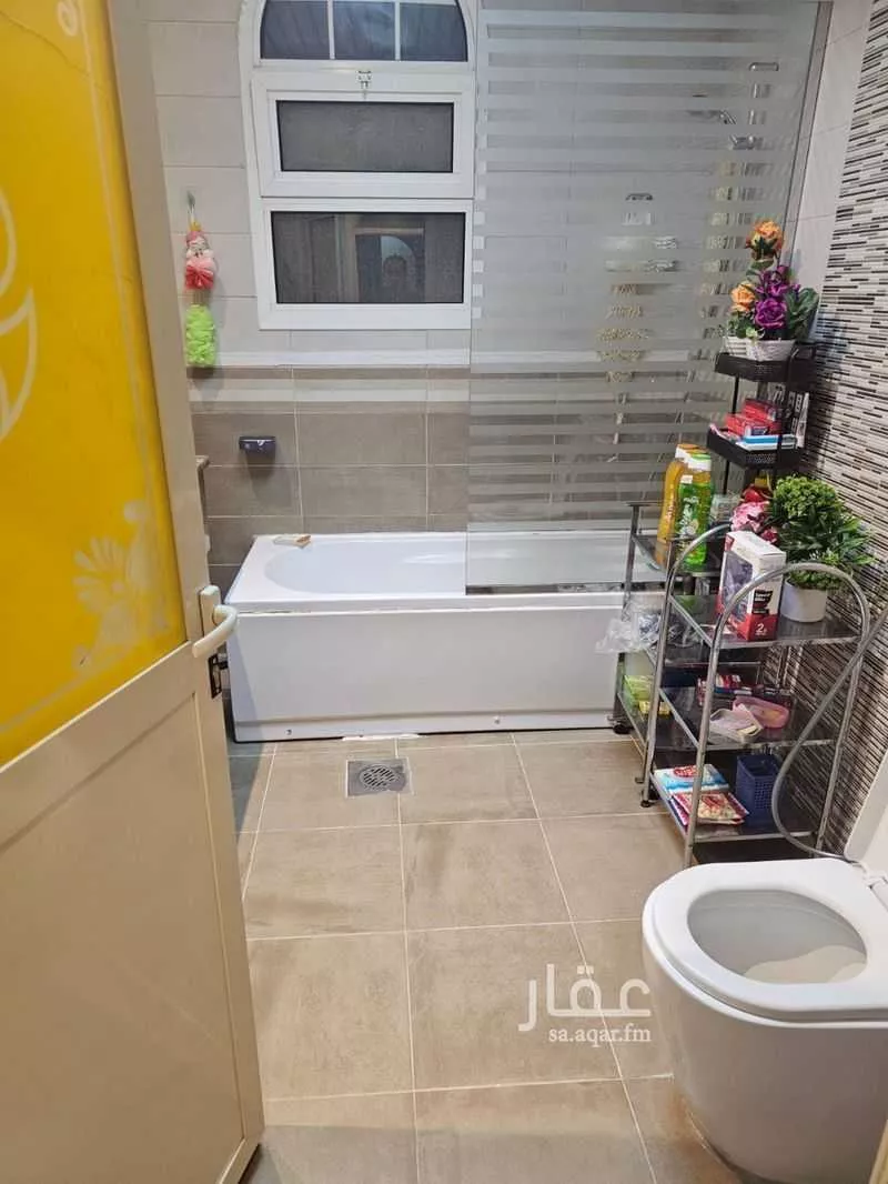 فيلا 7 غرف في الخليج 6