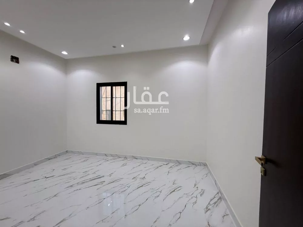 فيلا 5 غرف في العريجاء الغربية 21