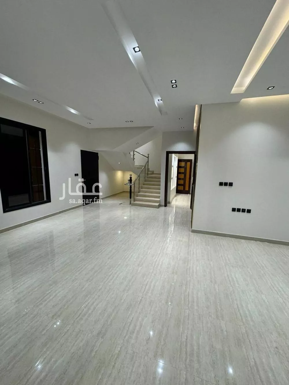 8 bedroom villa in Al Rimal 5