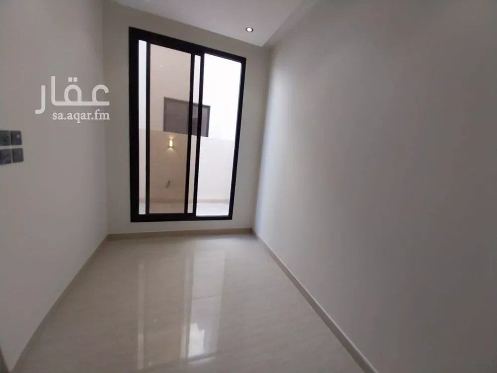 4 bedroom villa in Tuwaiq, Riyadh 14