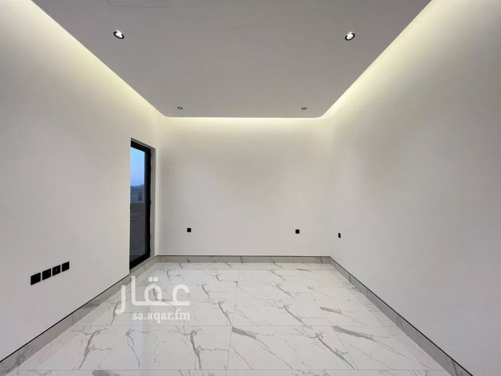 5 bedroom villa in Al Narjis 5