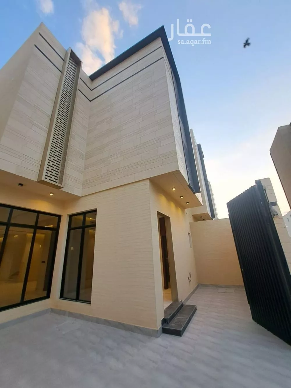 5 bedroom villa in Al Narjis 2