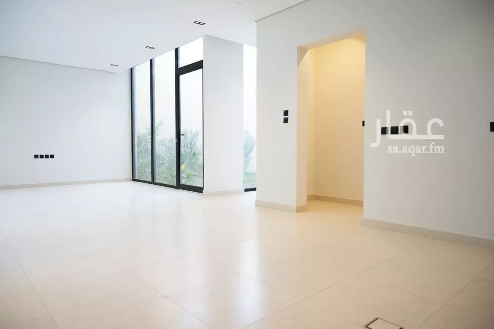 4 bedroom villa in Al Aridh 6