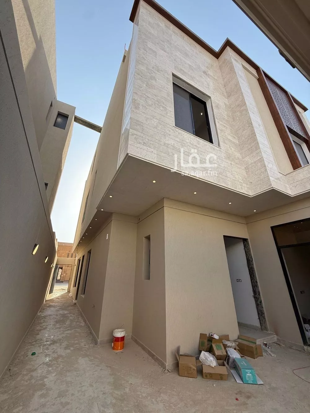 5 bedroom villa in Dhahrat Namar 6