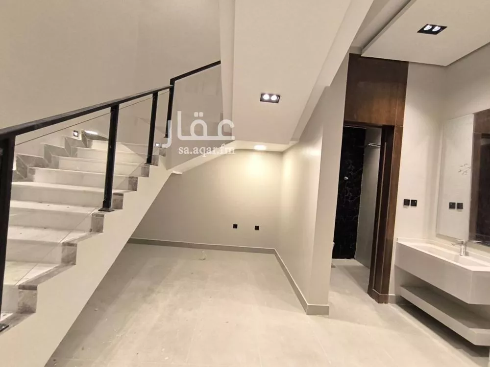 فيلا 5 غرف في المونسية 7