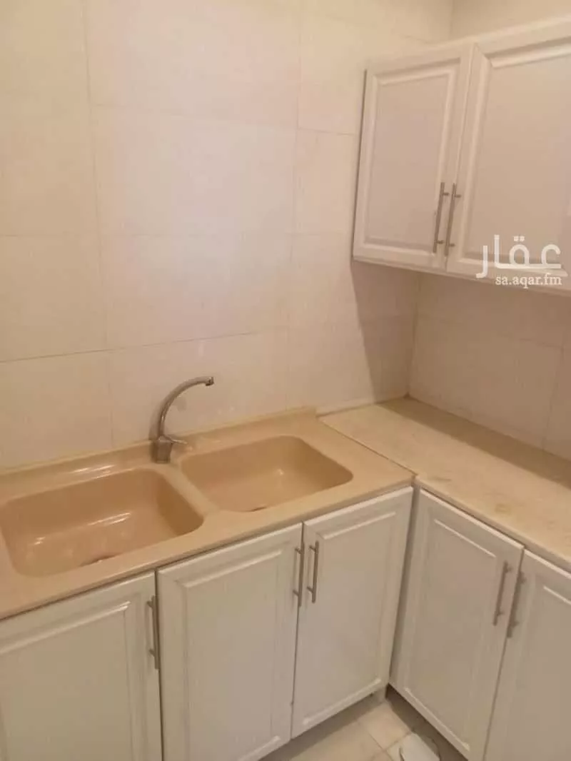 دور 1 غرف في الملز 12