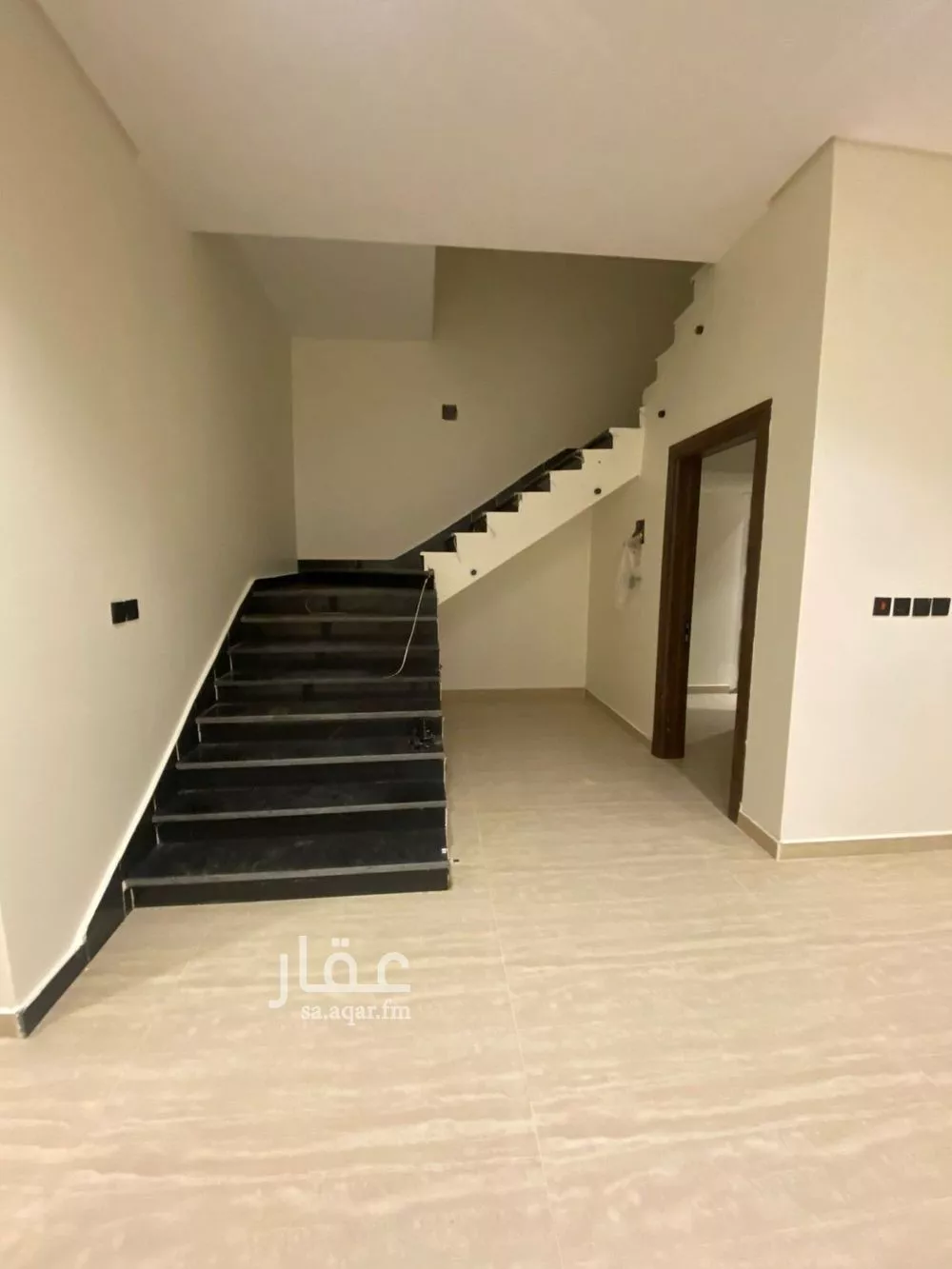 4 bedroom villa in Al Zahrah 2