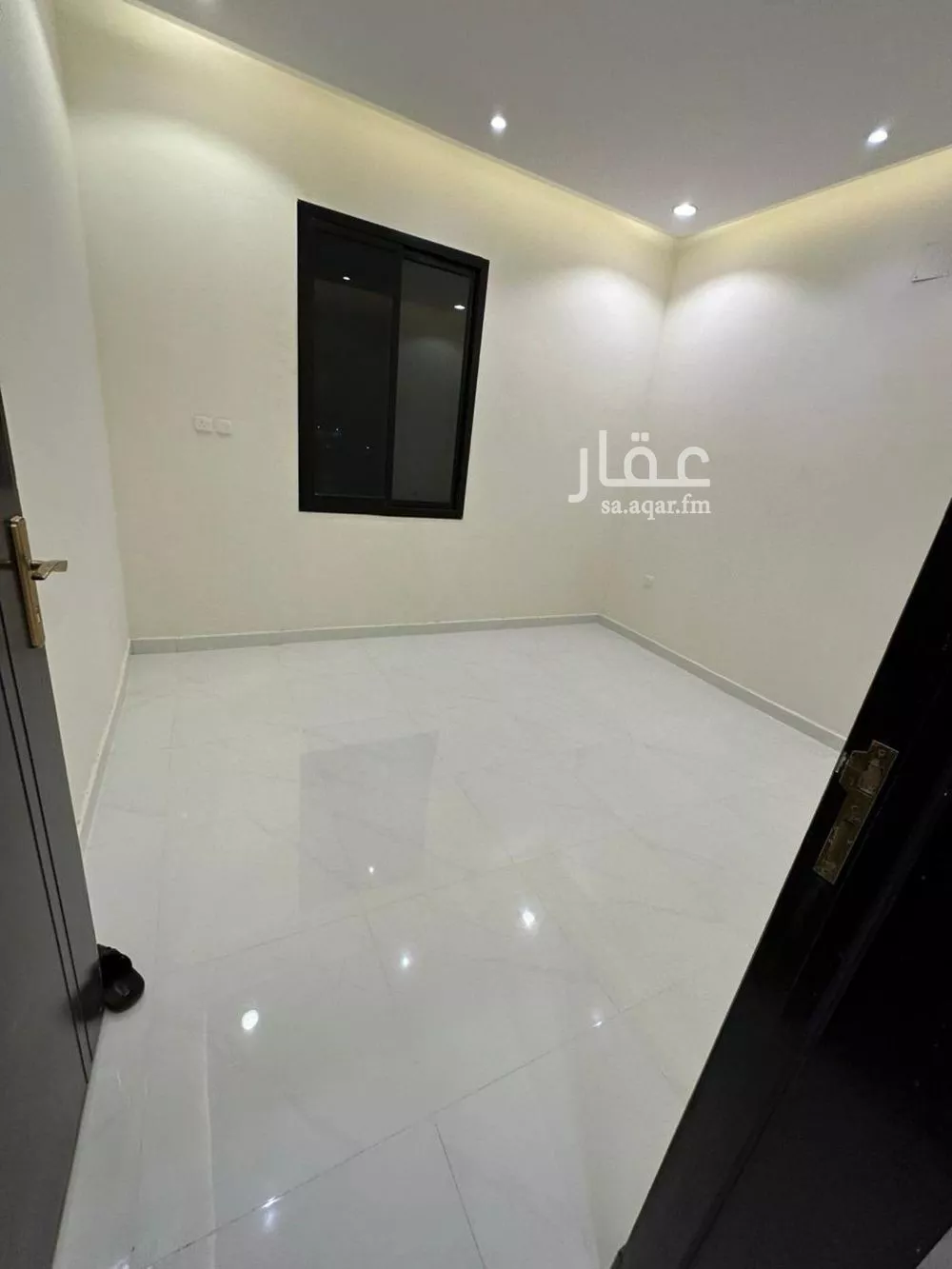 4 bedroom villa in Dhahrat Laban 6
