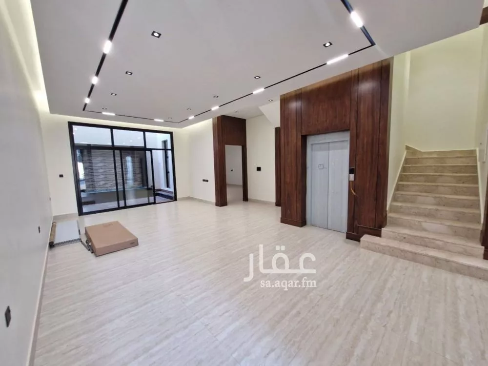 6 bedroom villa in Al Narjis 18