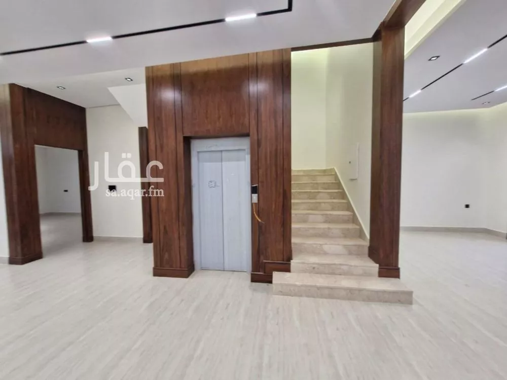 6 bedroom villa in Al Narjis 9