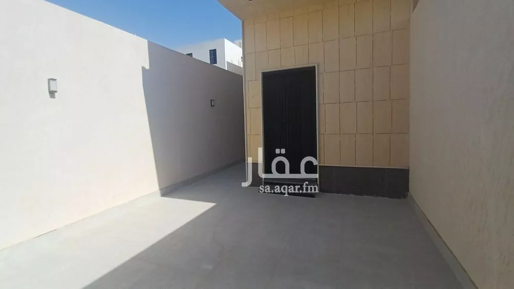 فيلا 4 غرف في الجنادرية 3
