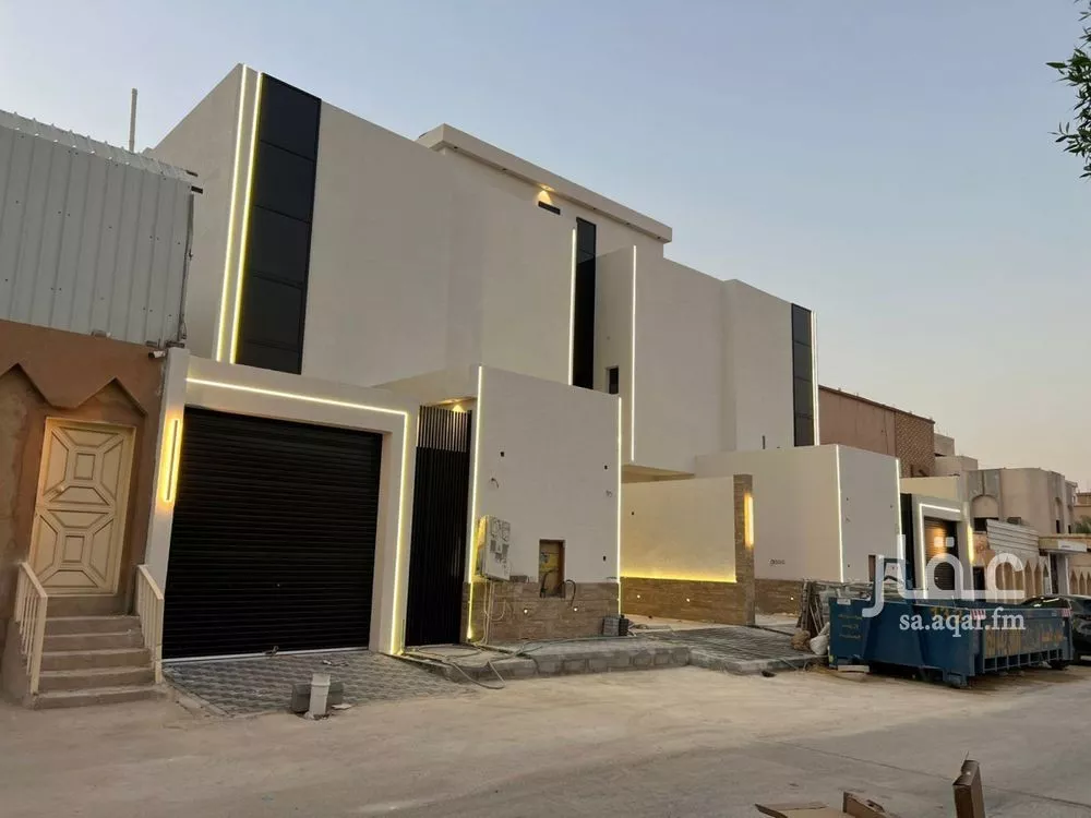 5 bedroom villa in Badr 4