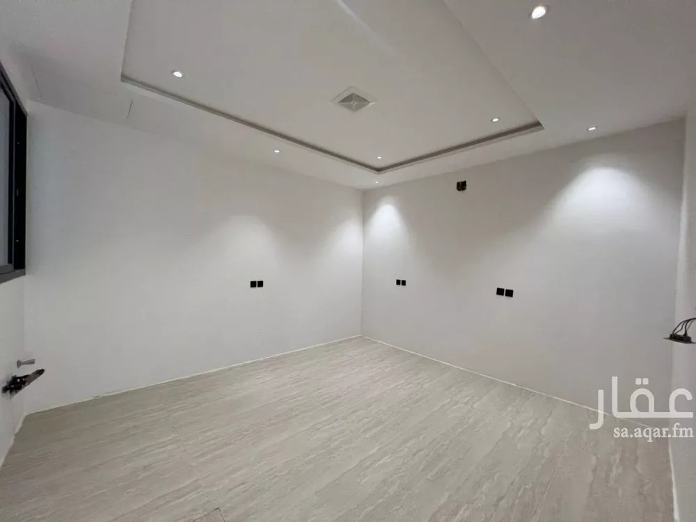 5 bedroom villa in Okaz 11
