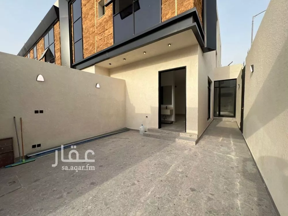 5 bedroom villa in Okaz 16