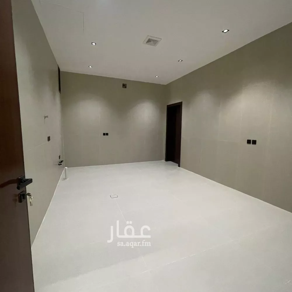 فيلا 7 غرف في الرمال 11