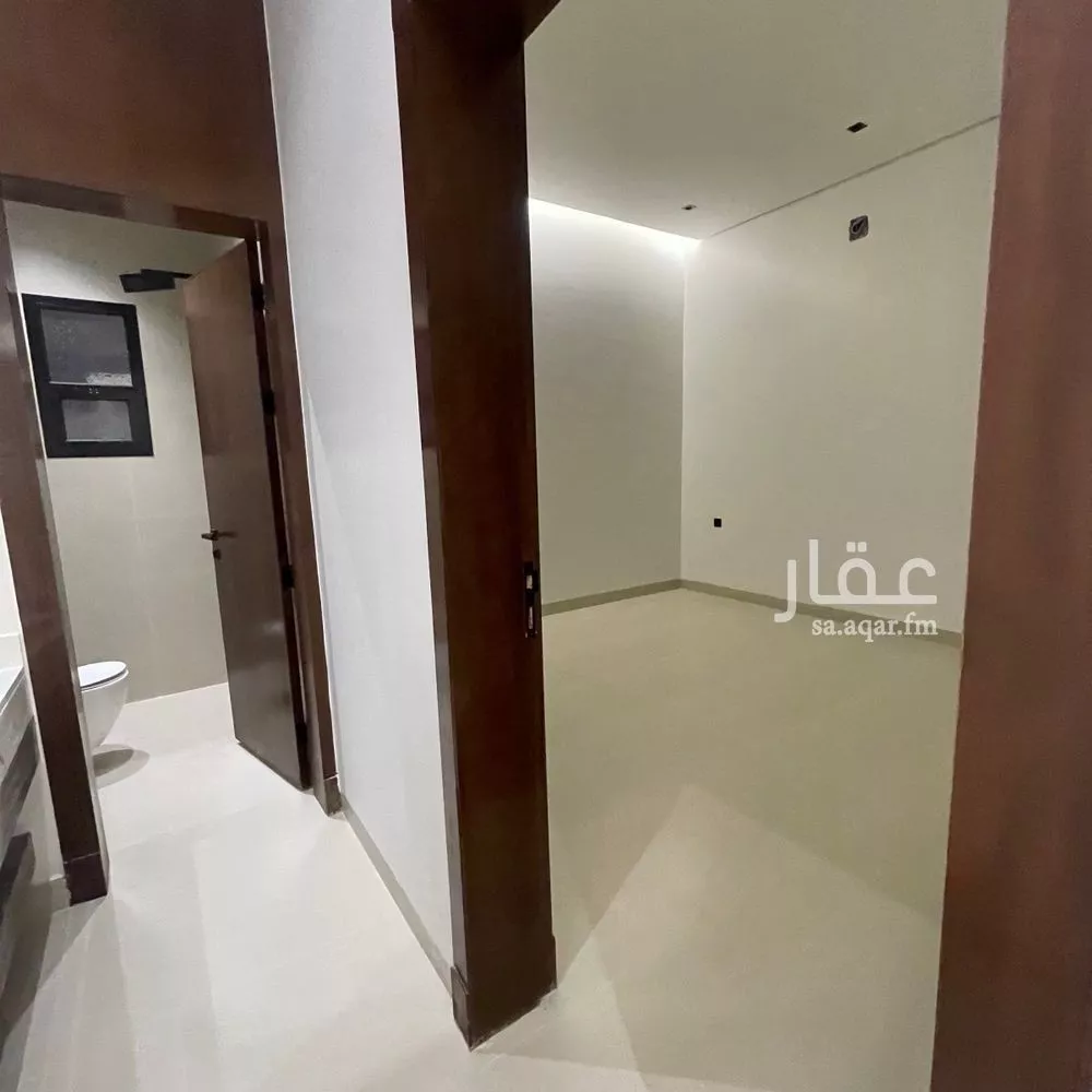 فيلا 7 غرف في الرمال 8