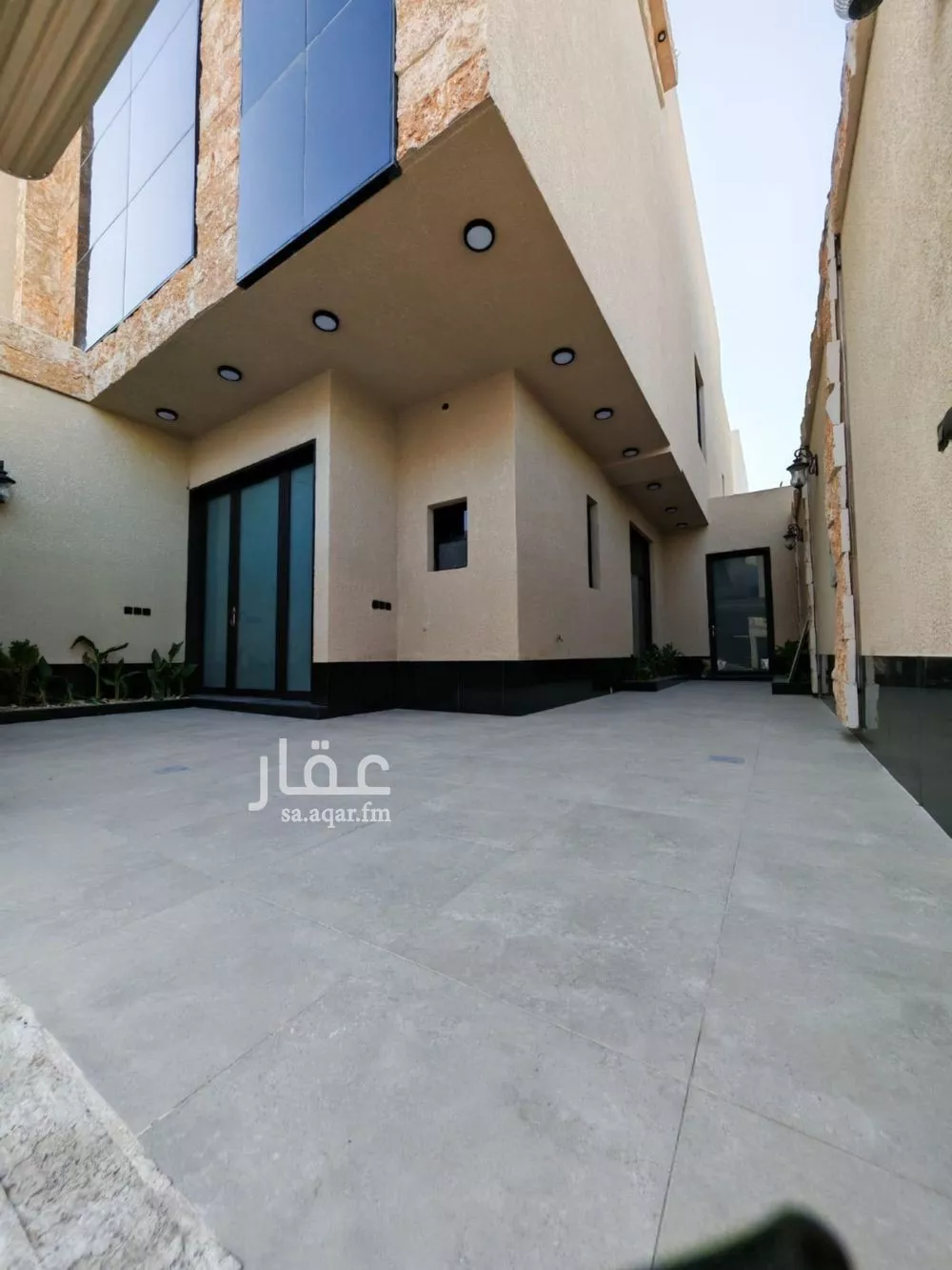 فيلا 5 غرف في النرجس 11