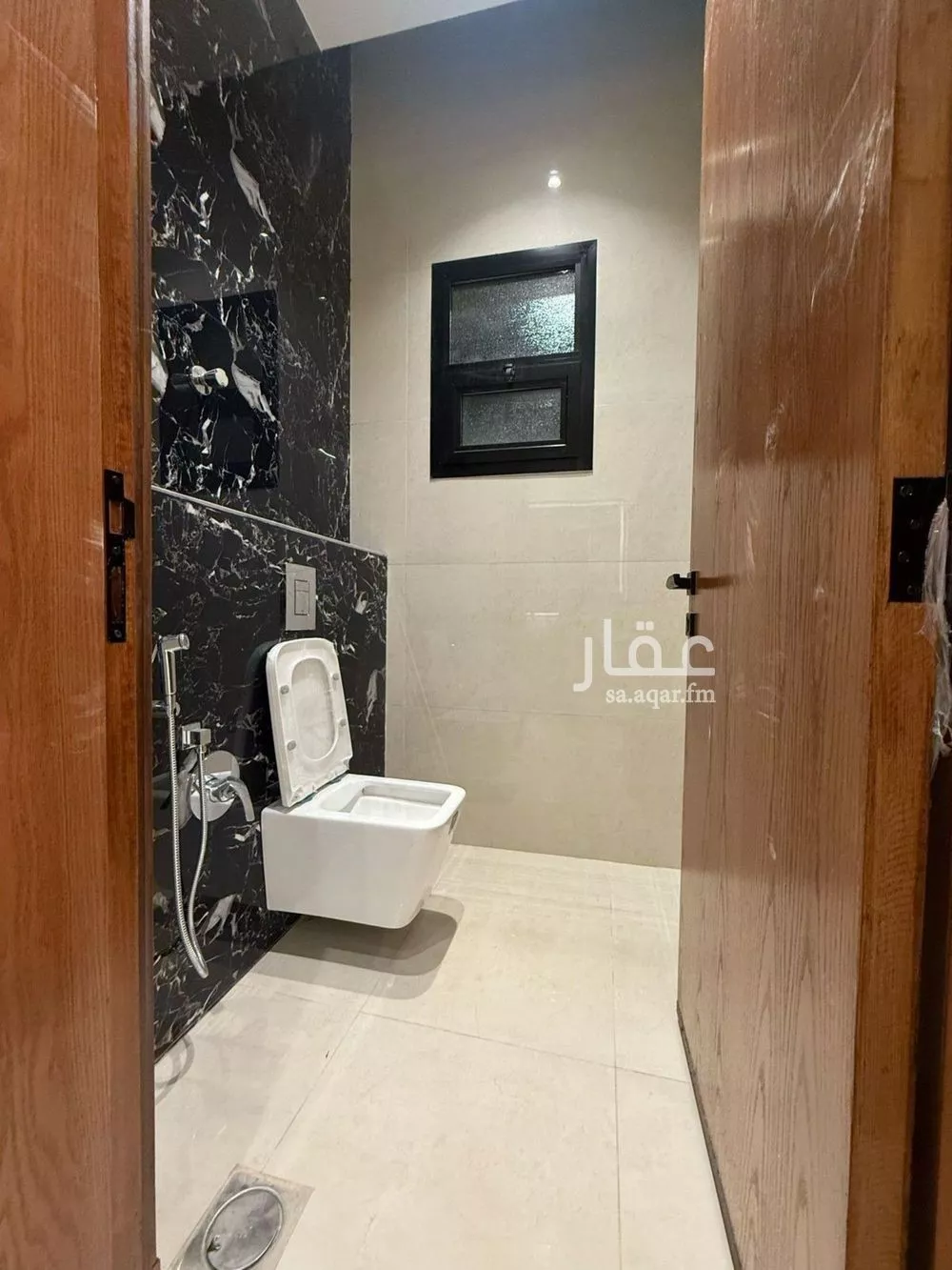 فيلا 5 غرف في النرجس 9
