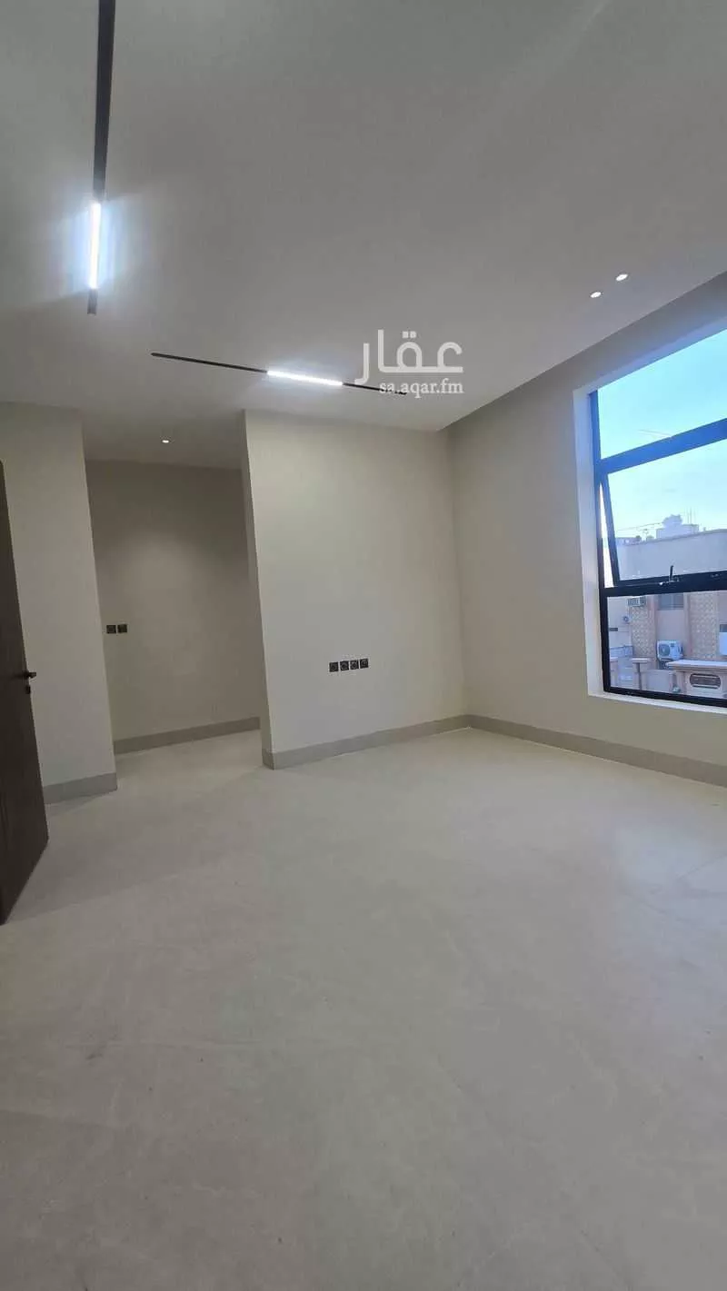 فيلا 5 غرف في العريجاء الغربية 11