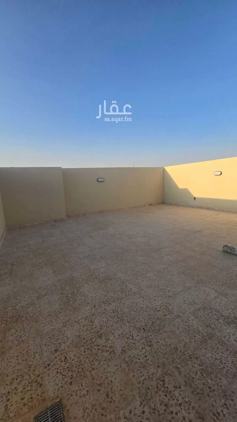فيلا 5 غرف في العريجاء الغربية 16