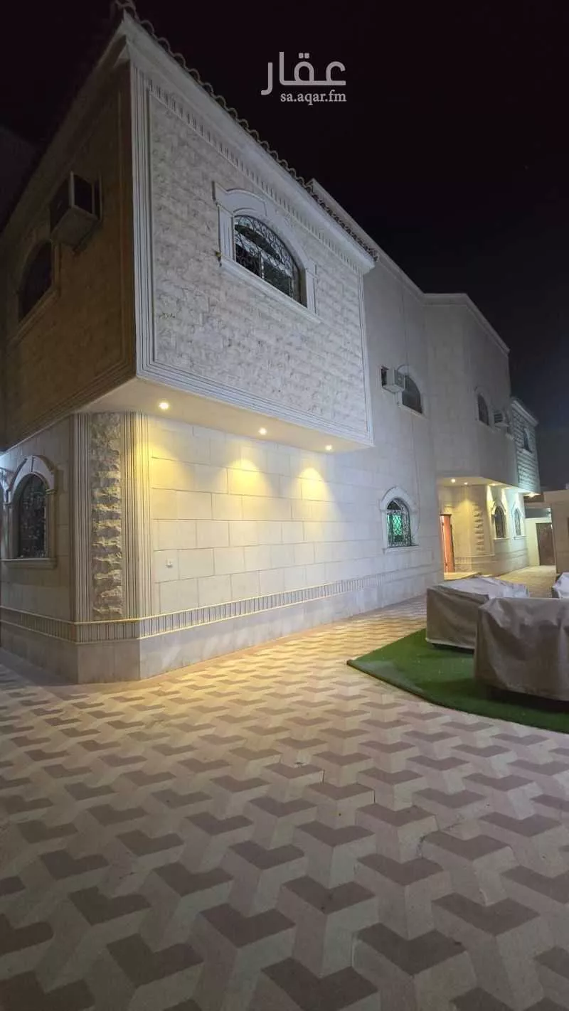 19 bedroom villa in Dhahrat Al Badiah 21