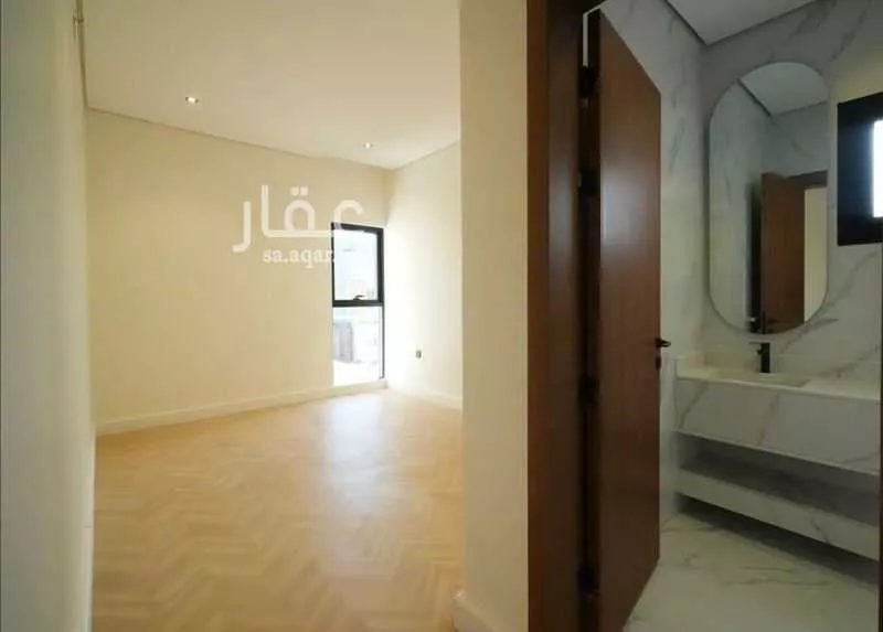 فيلا 4 غرف في العارض 16