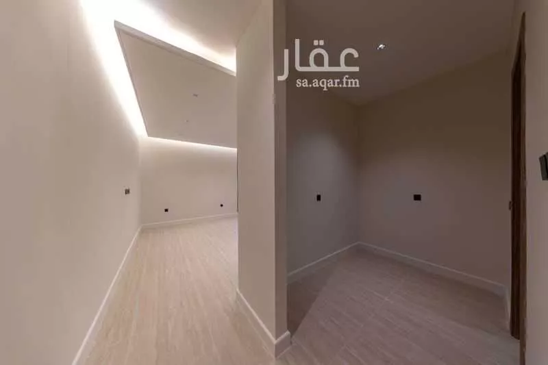 6 bedroom villa in Al Yasmin 21