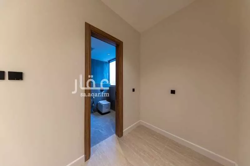 6 bedroom villa in Al Yasmin 24