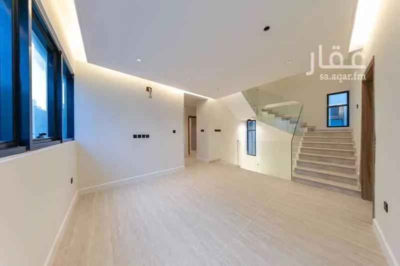 6 bedroom villa in Al Yasmin 35