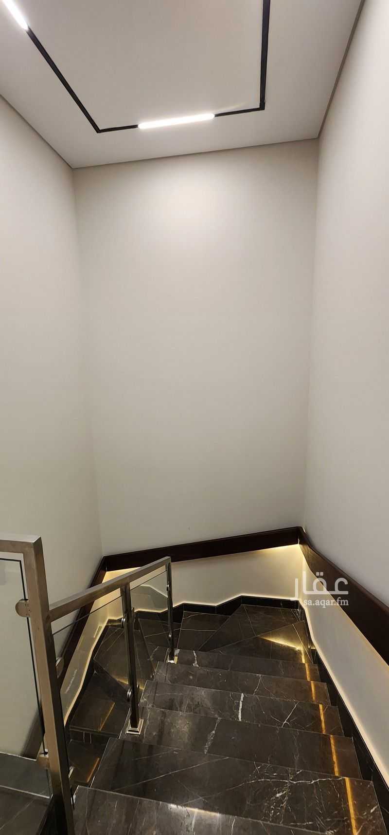 5 bedroom villa in As Suwaidi Al Gharabi, Riyadh 19