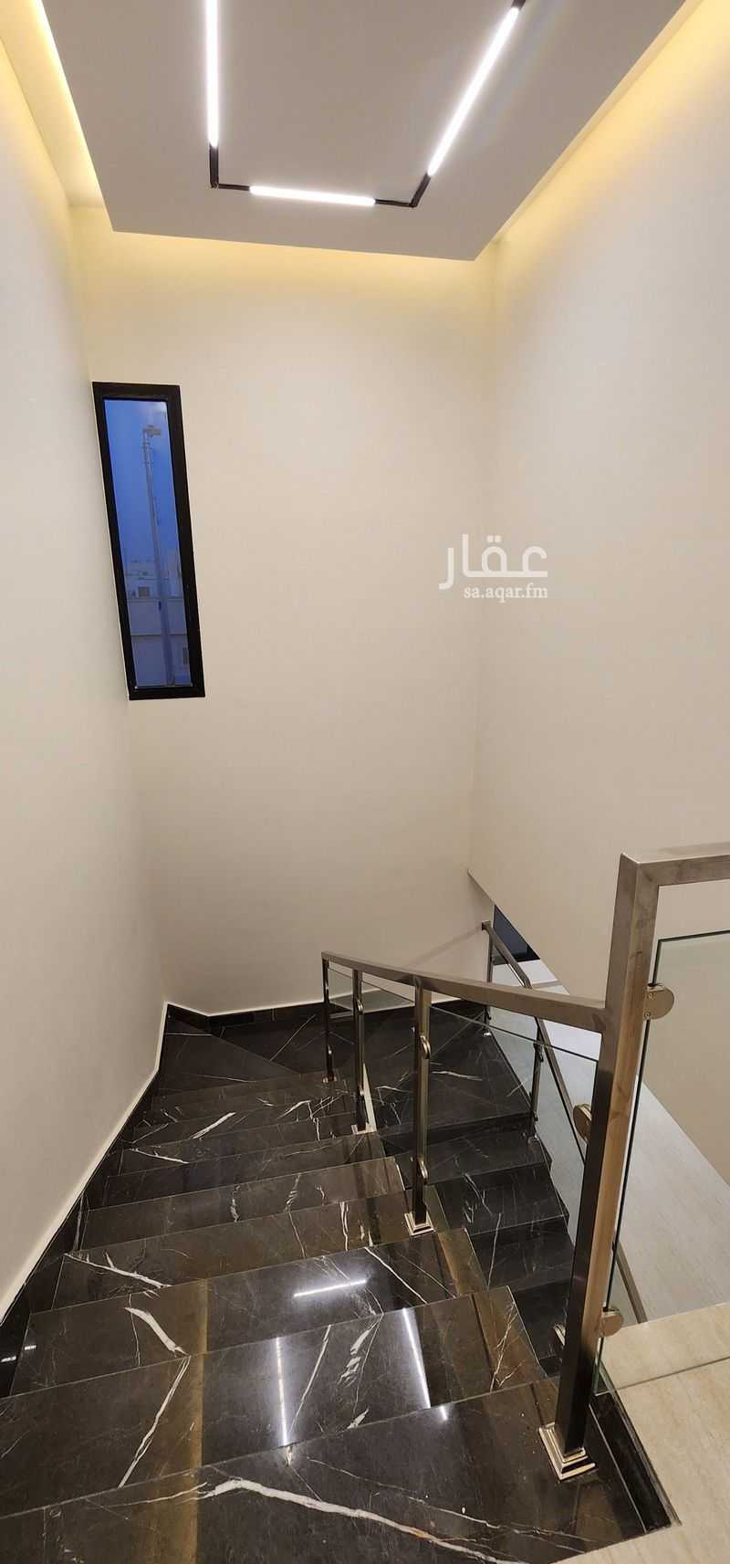 5 bedroom villa in As Suwaidi Al Gharabi, Riyadh 15