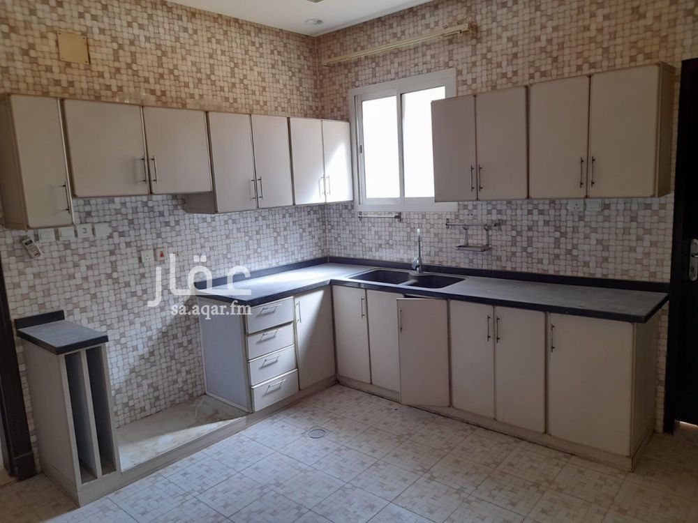 4 bedroom villa in Al Malqa, Riyadh 15