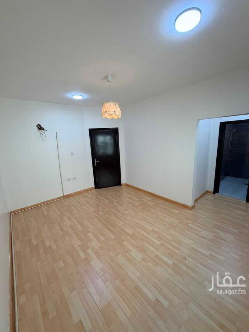 4 bedroom villa in Al Rawabi, Riyadh 7