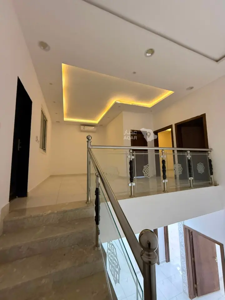 3 bedroom villa in Al Mahdiyyah, Riyadh 5