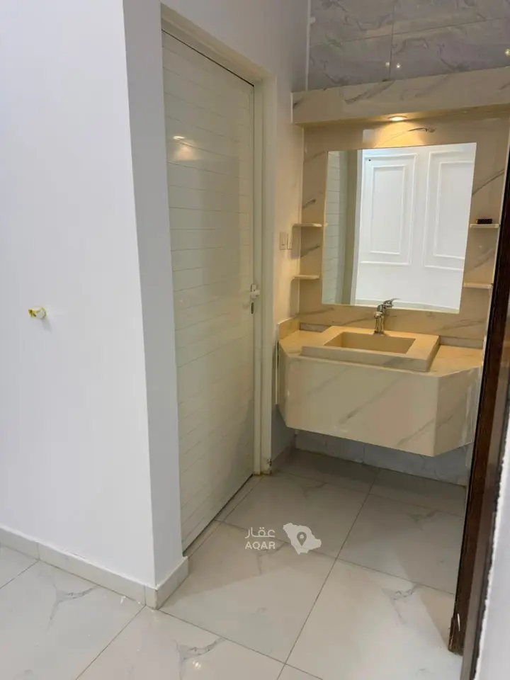 3 bedroom villa in Al Mahdiyyah, Riyadh 4