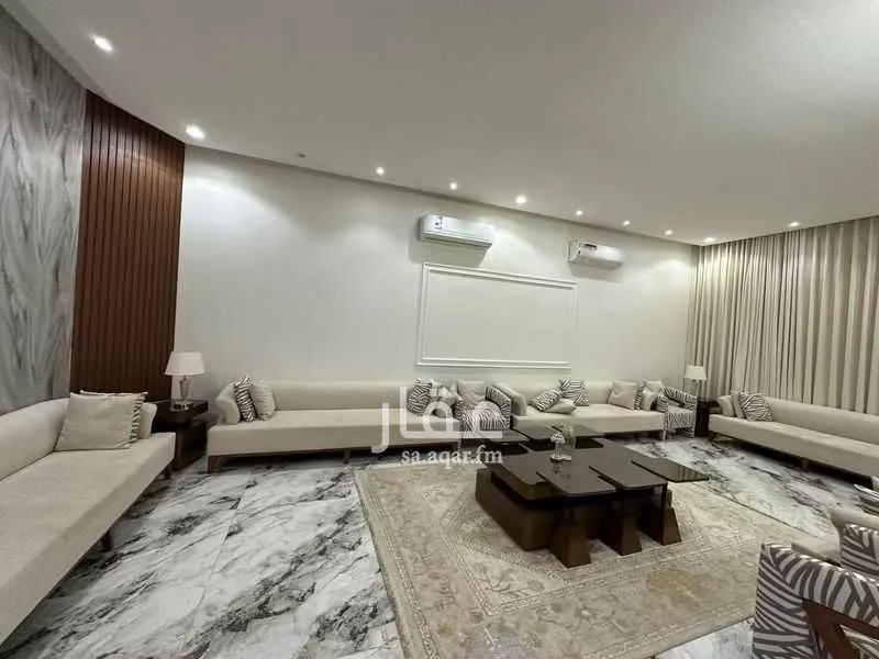 8 bedroom villa in Al Rimal 7
