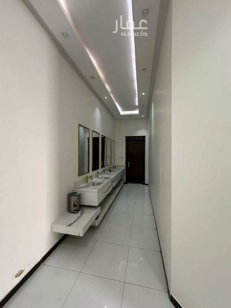 8 bedroom villa in Al Rimal 9