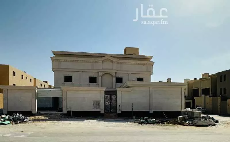 8 bedroom villa in Al Rimal 10