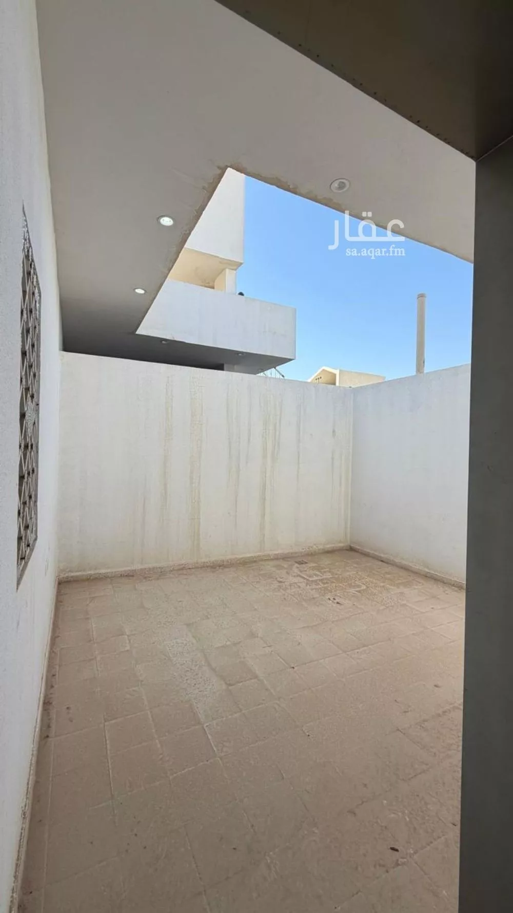 2 bedroom floor in Al Narjis 6