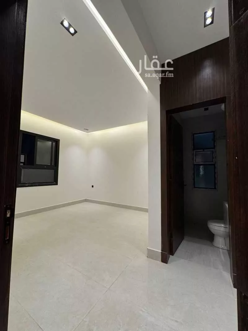 8 bedroom villa in Dirab 12