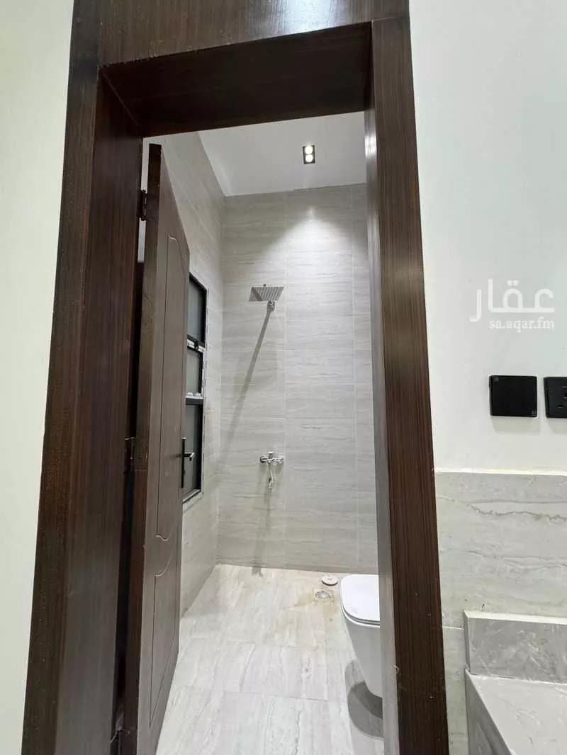 8 bedroom villa in Dirab 3