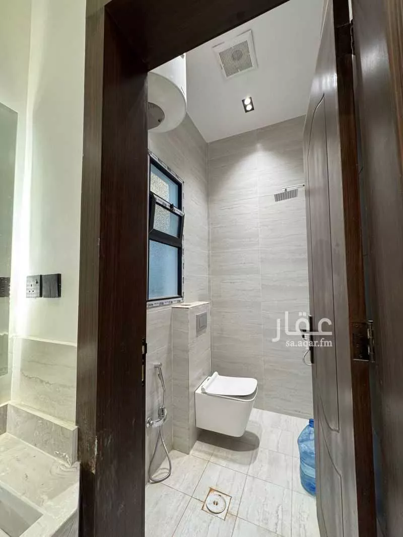 8 bedroom villa in Dirab 24