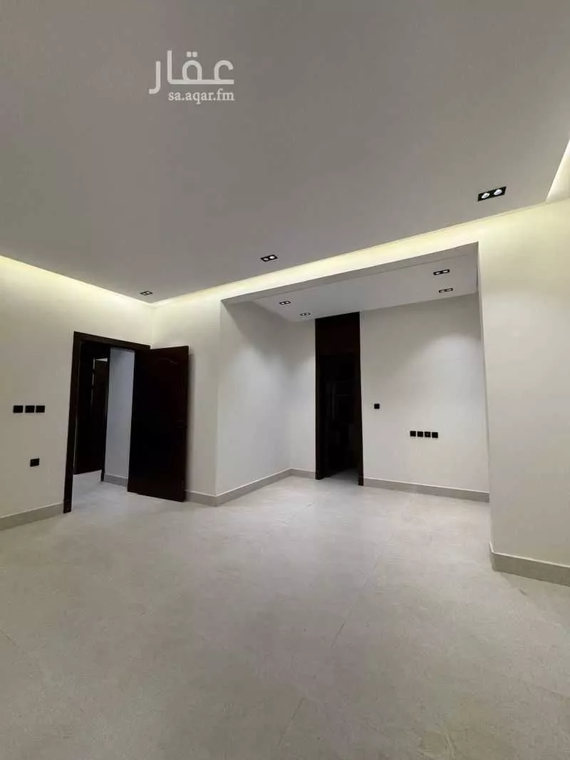8 bedroom villa in Dirab 4