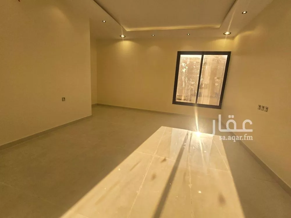 6 bedroom villa in Dhahrat Laban 4