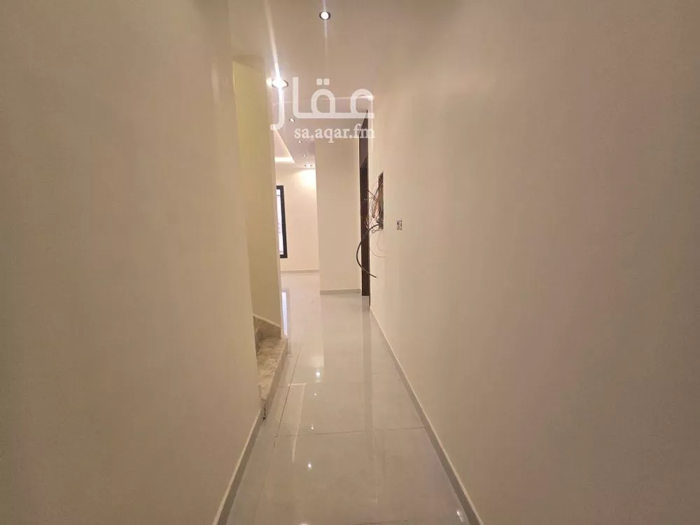 6 bedroom villa in Dhahrat Laban 9