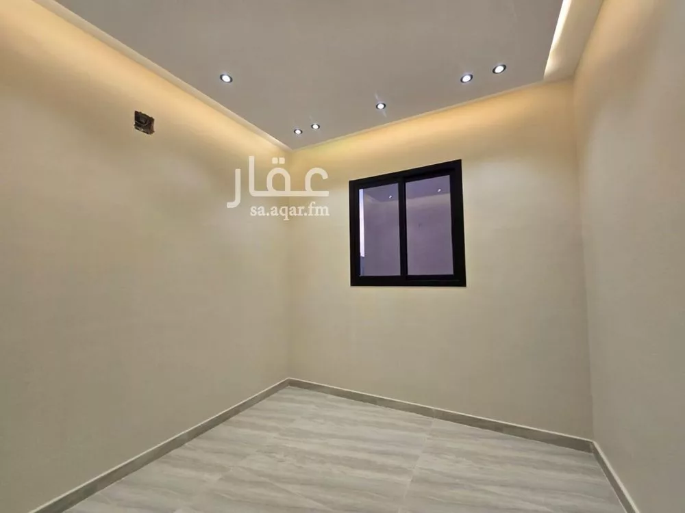 6 bedroom villa in Al Uraija Al Gharbiyah, Riyadh 13