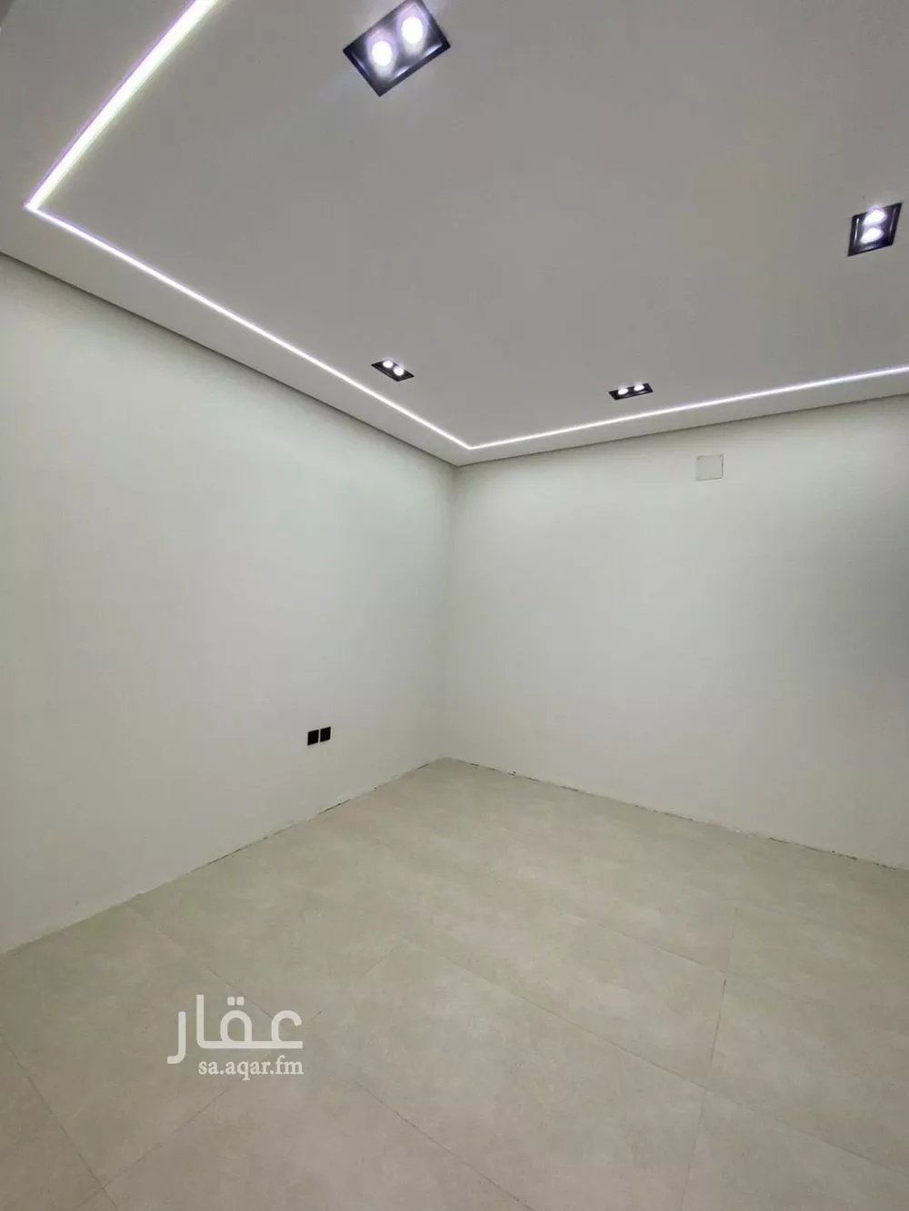 فيلا 7 غرف في طويق 12