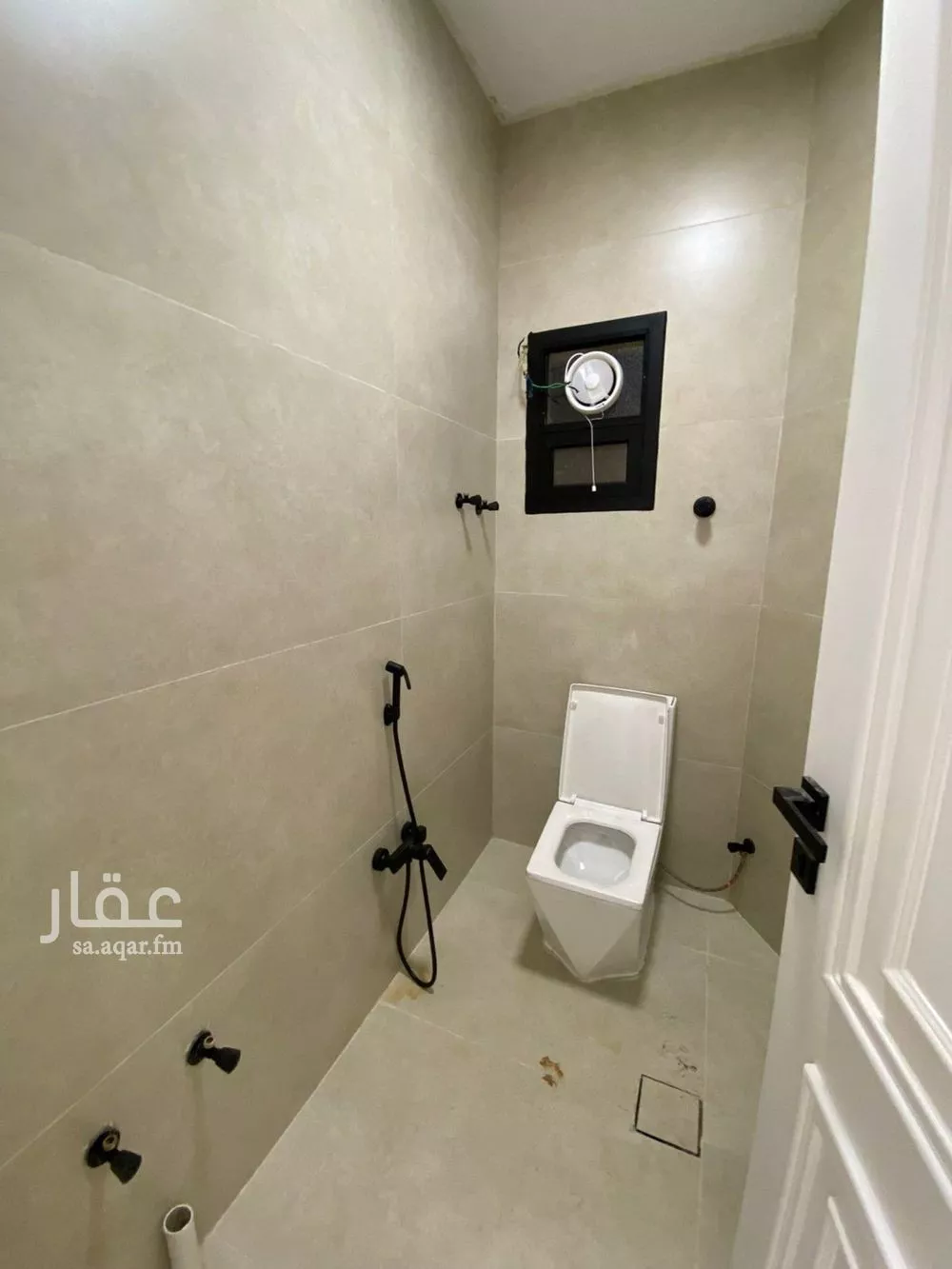 فيلا 7 غرف في طويق 7